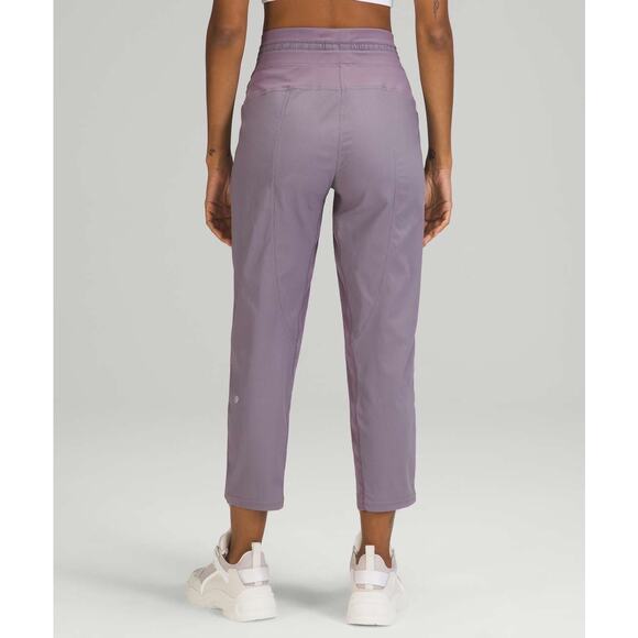 Lululemon Dance Studio Crop Unlined 25 in Dusky Lavender - Picture 6 of 9